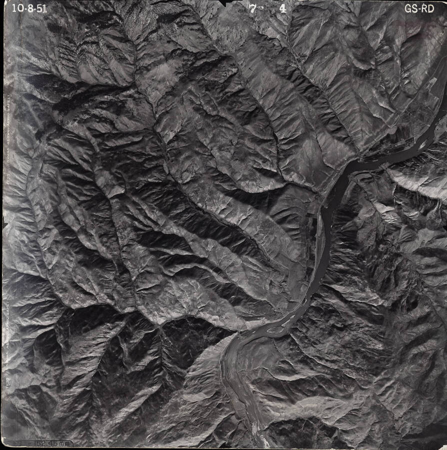 Black and white 1951 vertical air photo taken from aircraft, by the US Geological Survey of Idaho and Oregon.