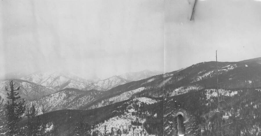 This is image is part of a report on the proposed Payette Forest Reserve by R.E. Benedict, 1904.