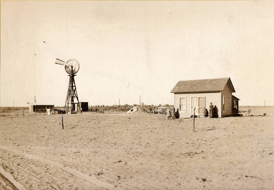 Photo text: 'Homestead NE from Heyburn, Idaho.' Note: This image is part of records for Bureau of Reclamation projects.