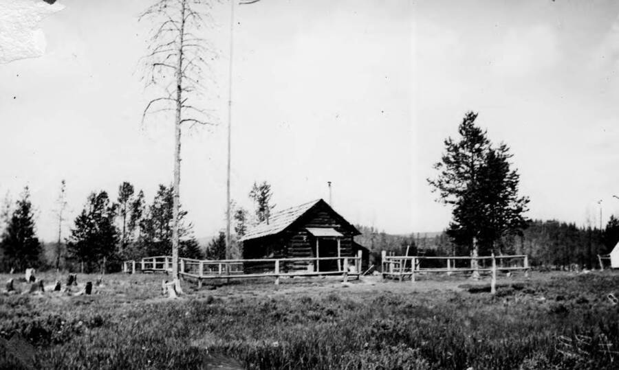Chamberlain Ranger Station, main building and fences