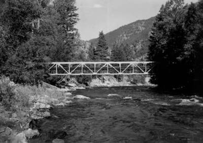 Trail bridge at Taylor Ranch on Big Creek