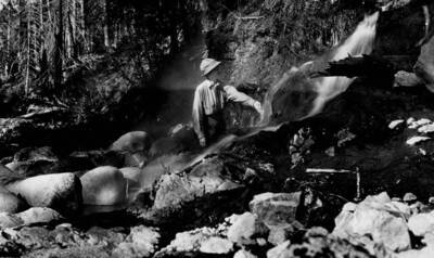 Note: These are likely known as Jerry Johnson Hot Springs now.