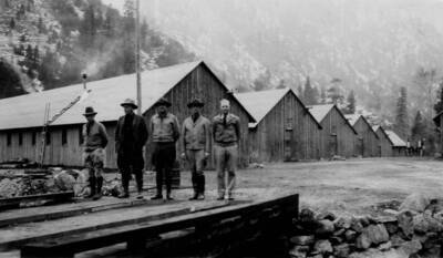 Photo text: 'Dr. Rich, Supr. Kinney, Capt. Harvey, Lt. Sage, Chaplain.'