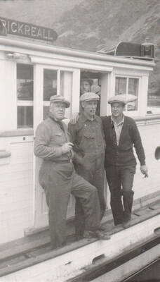 Photo text: 'Snake River about Mile 231.6. At Johnson Bar. Captain Winslow, McFarland and Criteser. November 20, 1932.' This image is part of a Rivers and Harbors series.