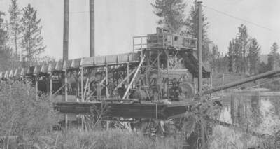 Photo text: '' This is image is part of a report on the proposed Payette Forest Reserve by R.E. Benedict, 1904.