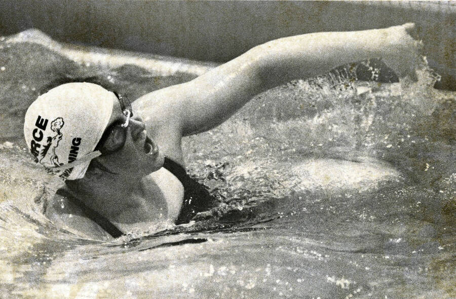 Tracy Thomas swimming.