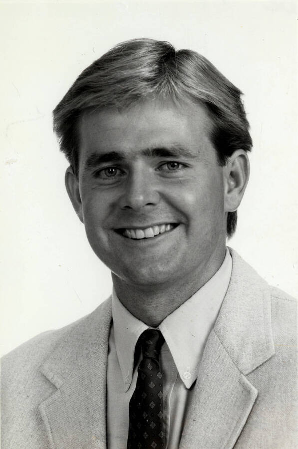 Portrait of Kermit Davis, Head Basketball Coach, 1988-90, 1996-97.