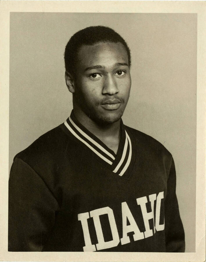 Portrait of Myron Bishop, junior cornerback, wearing an IDAHO shirt.