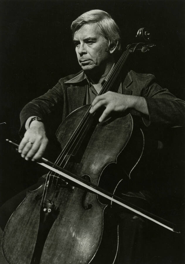 Thaddeus Brys playing the cello.