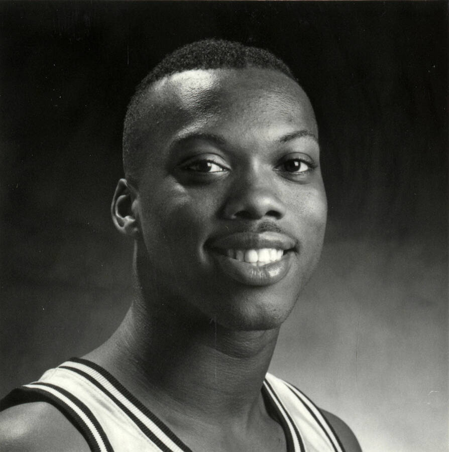Larenzo Nash, Point Guard, 1989-1990 season.