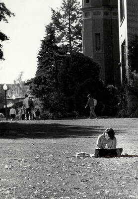 Student drawing by the Memorial Gym.