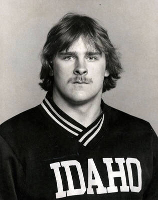 Steve Seman, Senior Offensive Guard, U of I football.