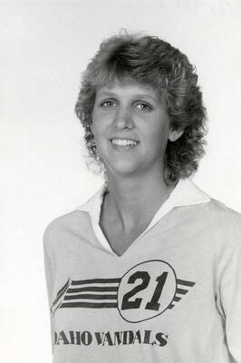 Portrait of Dawn Colston.