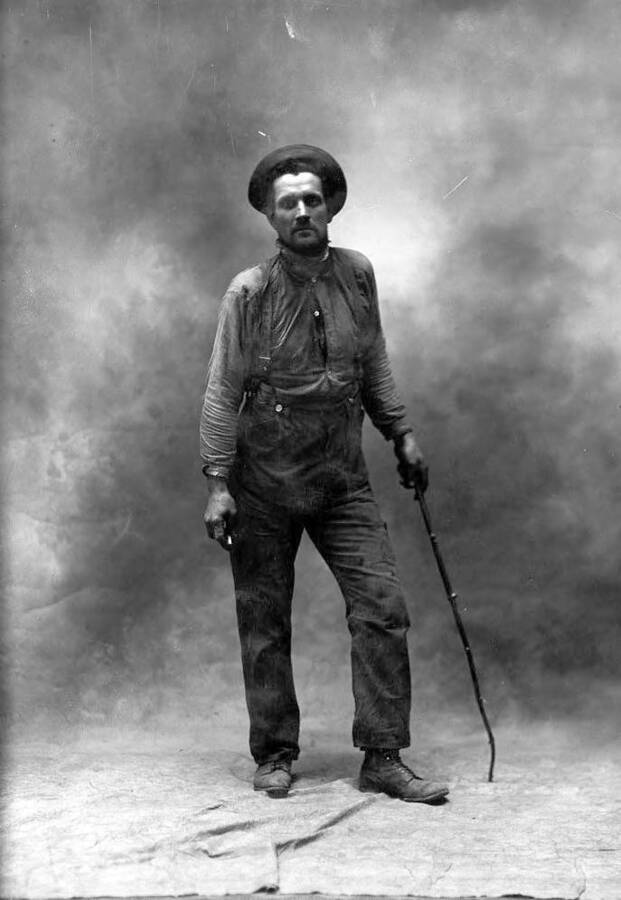 Forest fire August 20, 1910, portrait of an unidentified man who may have helped fight the fire of 1910.
