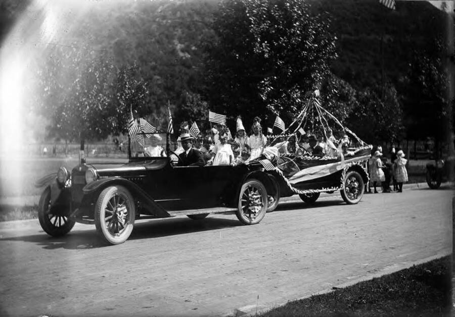 Float for July 4, 1921 parade.