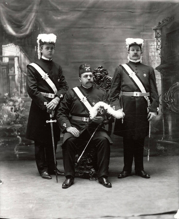 Officers of the Masonic Knights Templar posing in uniform. Taken for E.L. Gauger.