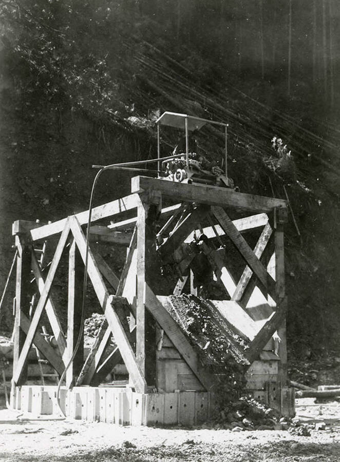 A hoist at the mine on Rock Creek, west of Mullan, Idaho.