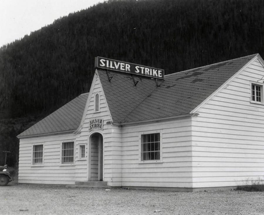 View the Silver Strike Nightclub in Osburn, Idaho. A real estate view taken for Idaho First National Bank.
