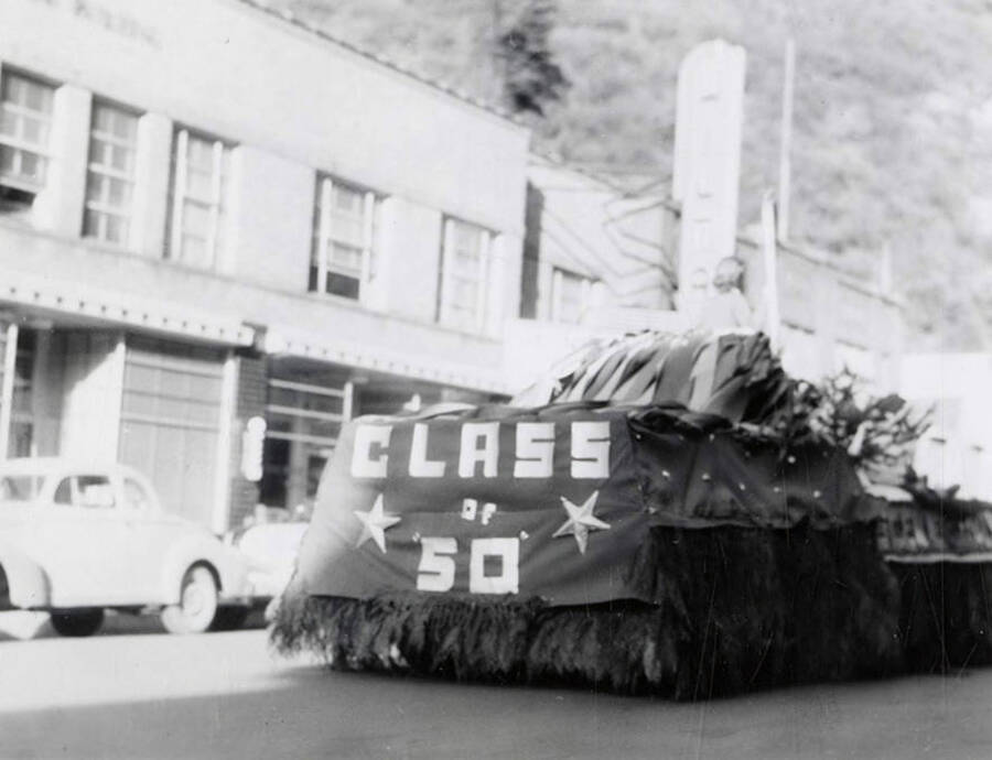 A float with "Class of 50" written on the back during the Elks Roundup parade in Wallace, Idaho.