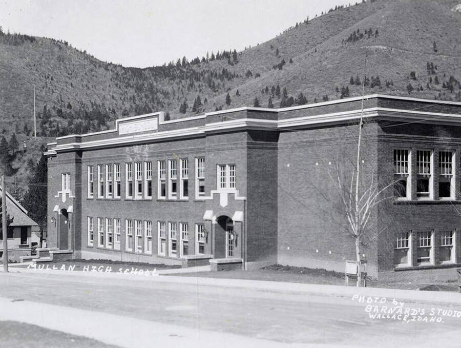 Exterior view of Mullan High School in Mullan, Idaho.