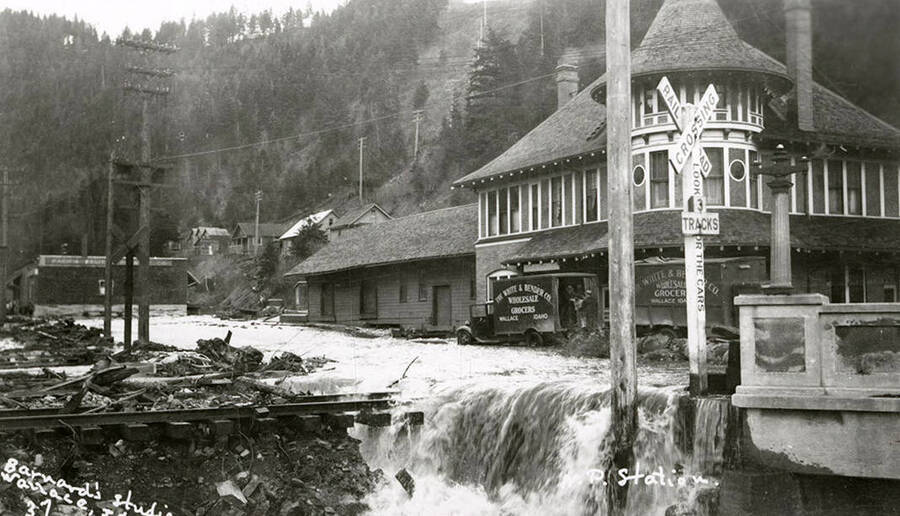 Northern Pacific depot during the Placer Creek flood in Wallace, Idaho.