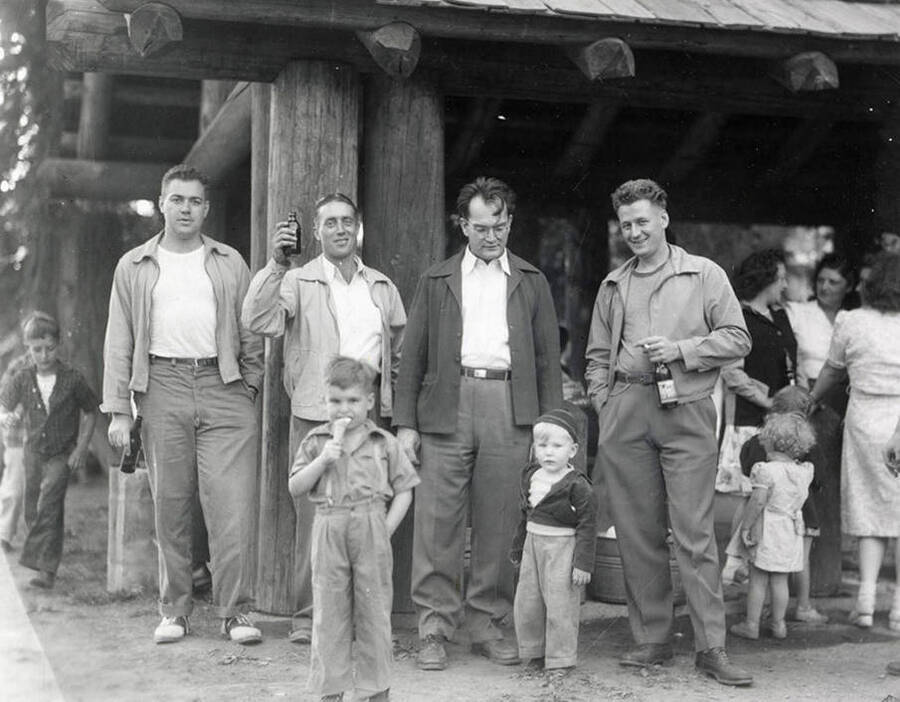A group of people standing together during Wallace Jaycee's picnic in Pottsville, Idaho.