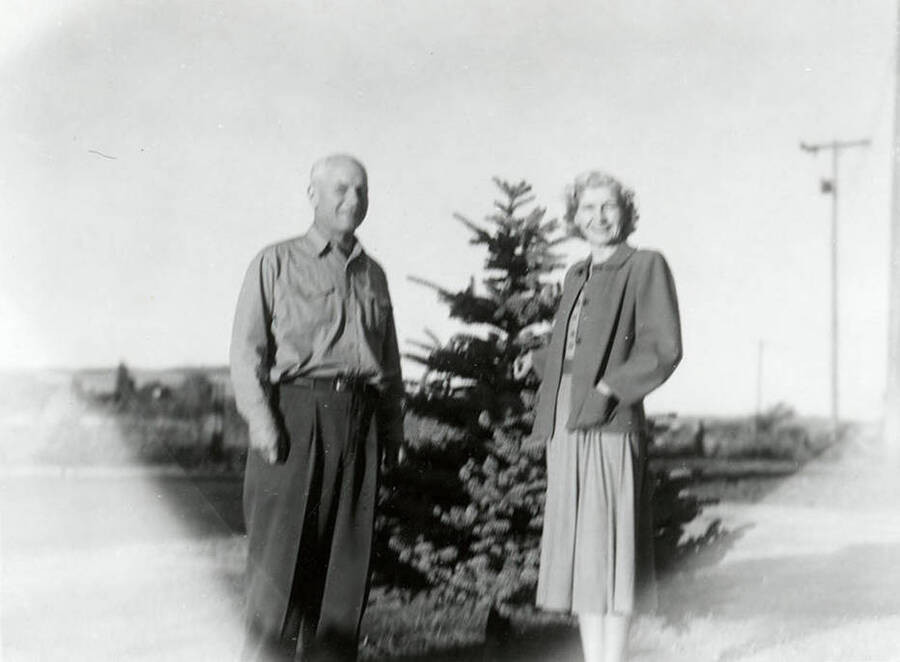 Relatives of Nellie Stockbridge on her farm near Wallace, Idaho.