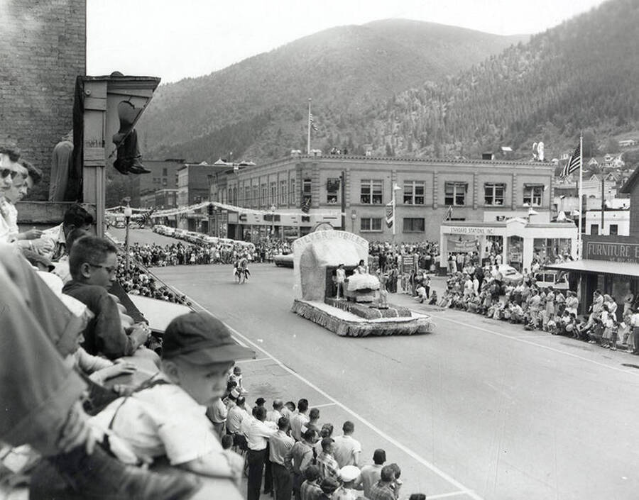 Floats being driven in the Jubilee parade in Wallace, Idaho.