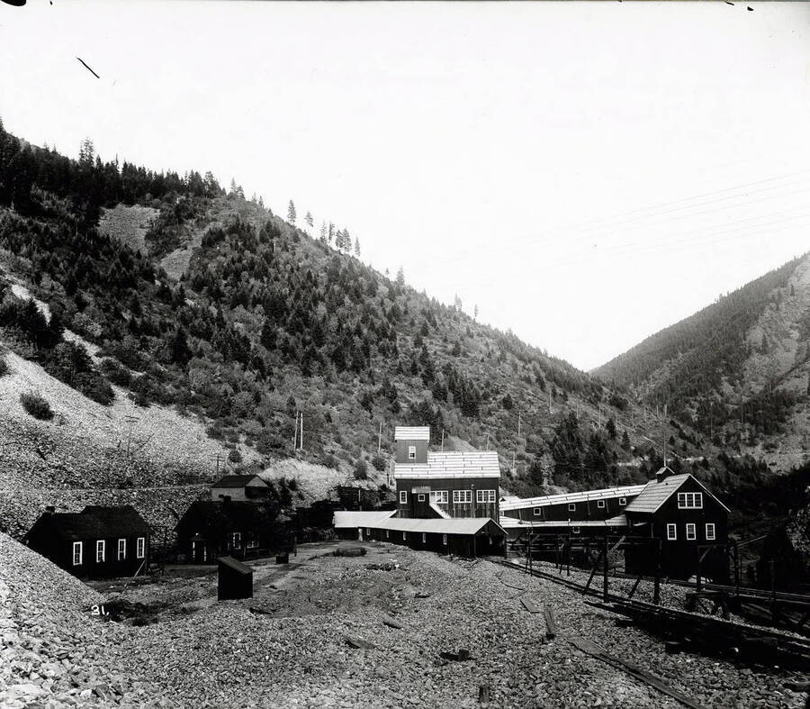 An exterior view of the Black Bear Mill in Black Bear, Idaho [1912].