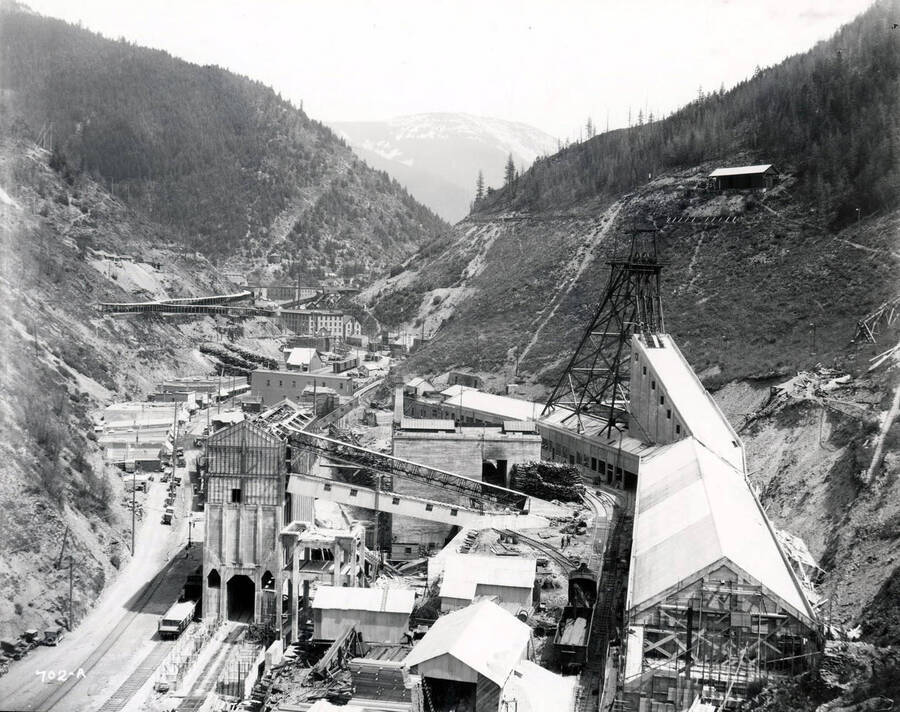Hecla Mine in Burke, Idaho, 1924, still under construction, using fire resistant materials, but operating.