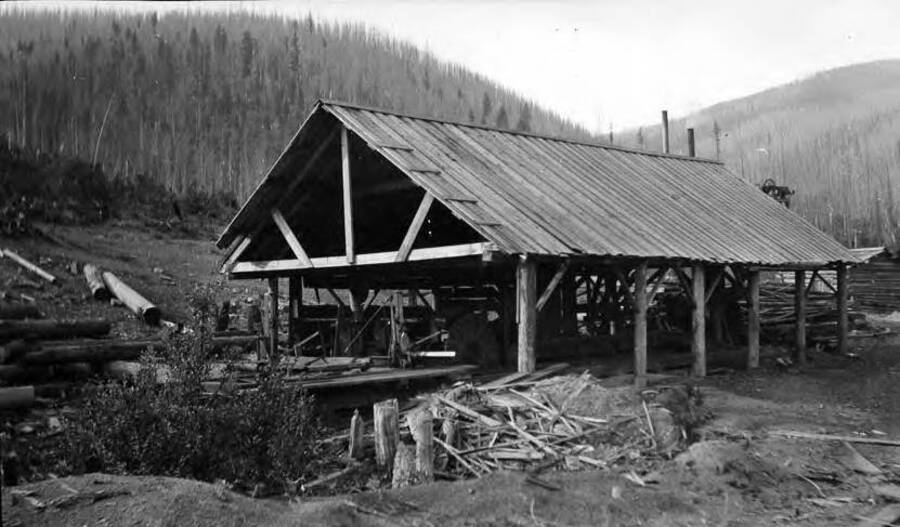 A shed next to the mining company
