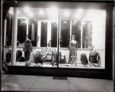 Coeur d'Alene Hardware Co, Window Display