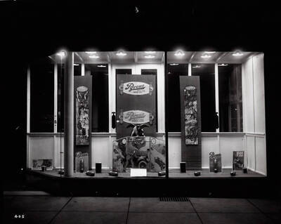 Coeur d'Alene Hardware Co, Window Display