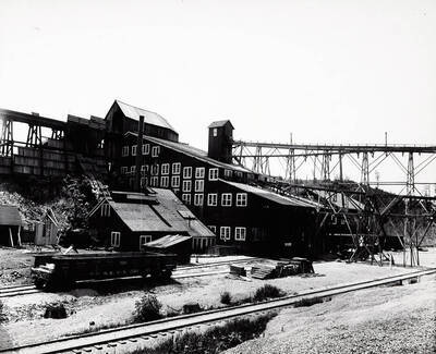 Note on back: Empire State Mill 1907.