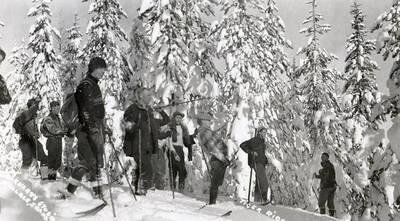 The Aurora Ski Club and Wallace Men skiing at Tiger Ridge.