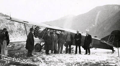 Marooned passengers leaving Wallace, Idaho, by airplane during the Placer Creek flood.