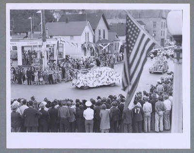 1939 Elks Roundup Parade - marching band [02]