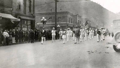 Elks Parade [40]