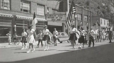 Children walking down the road during the Wallace Bible School Parade.
