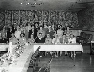 Group photo of the Wallace Study Club.