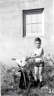 A child in costume during the 49'er Parade in Mullan, Idaho.