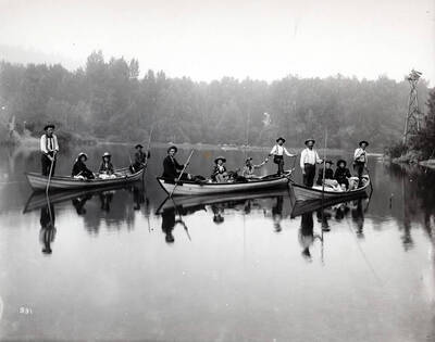 Picnic party in boats