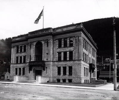 Exterior view of the Shoshone County Courthouse in Wallace, Idaho.