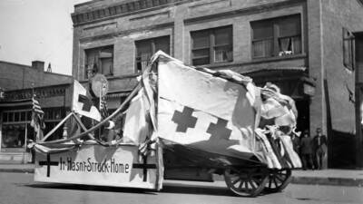 Parades- 4th of July, float
