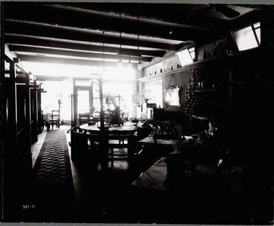 Grotto Restaurant, Shows Interior