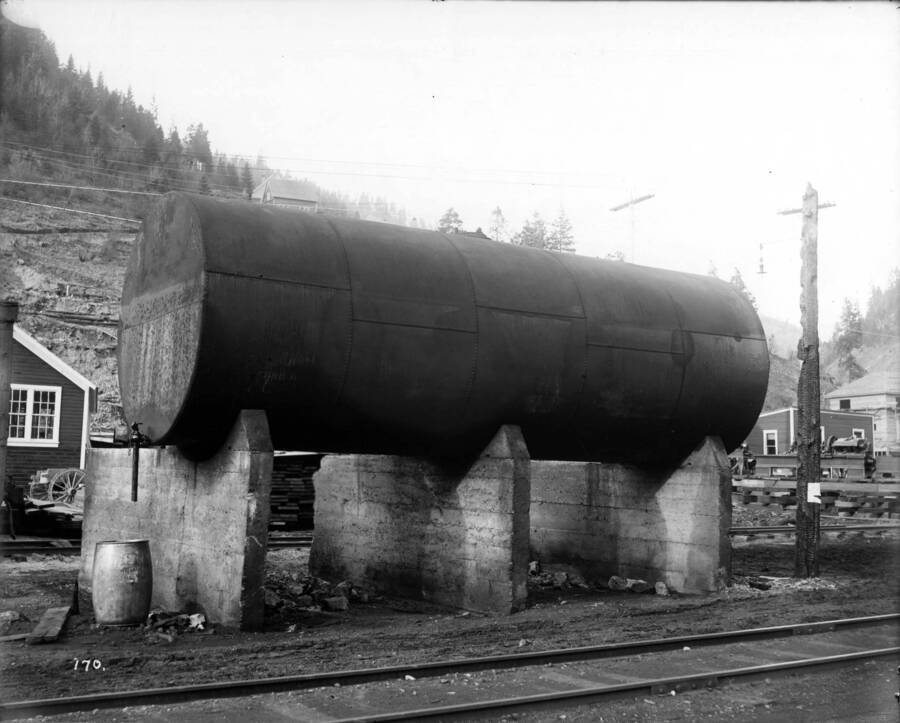 Oil tank that withstood the forest fire of August 20, 1910