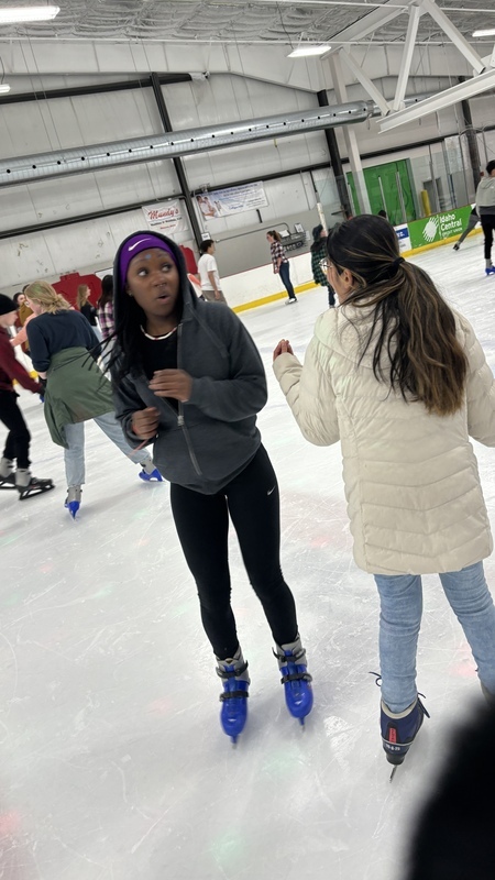 BSU goes to ice-skating [01]