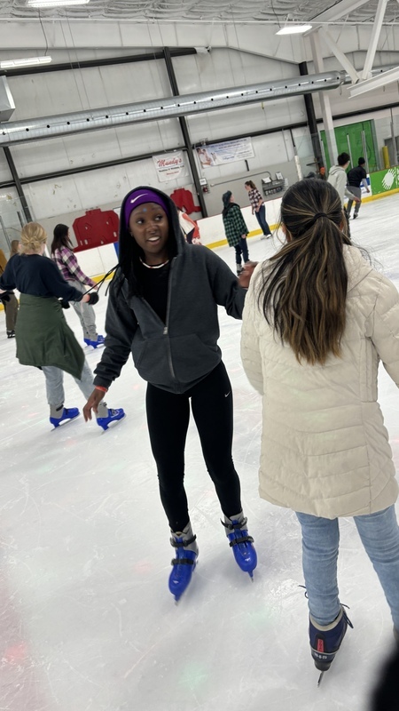 BSU goes to ice-skating [08]