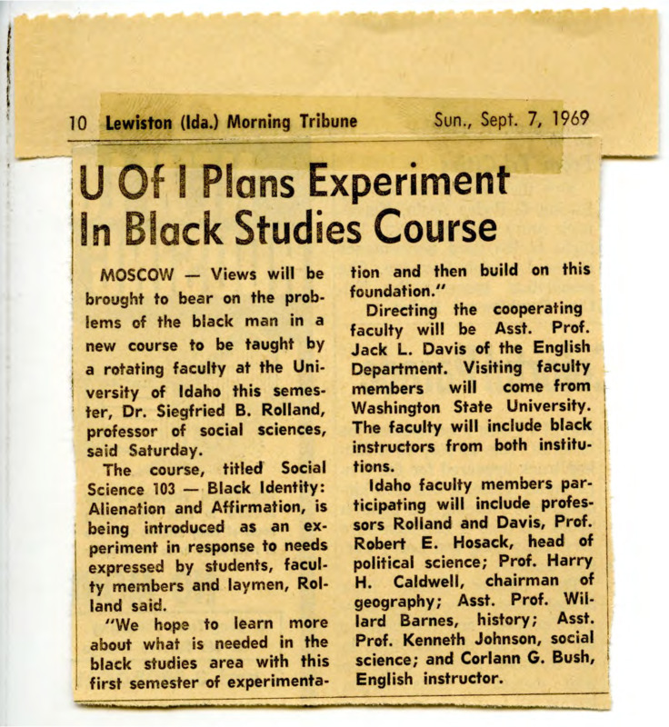Newspaper clipping titled, "U of I Plans Experiment in Black Studies Course," which discusses the course Social Science 103–"Black Identity: Alienation and Affirmation."