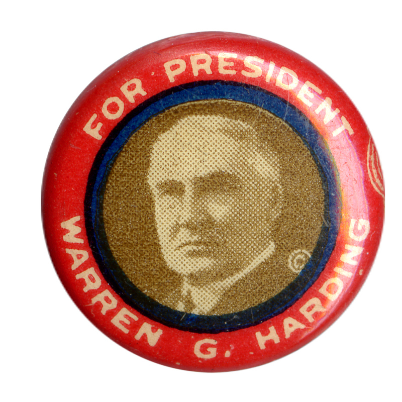 Round button with a red and blue border, and black and white portrait of Warren G. Harding. White text reads "For President Warren G. Harding."